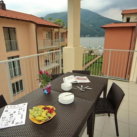 Sleeps 6 Pool Air Con T421376 Appartement